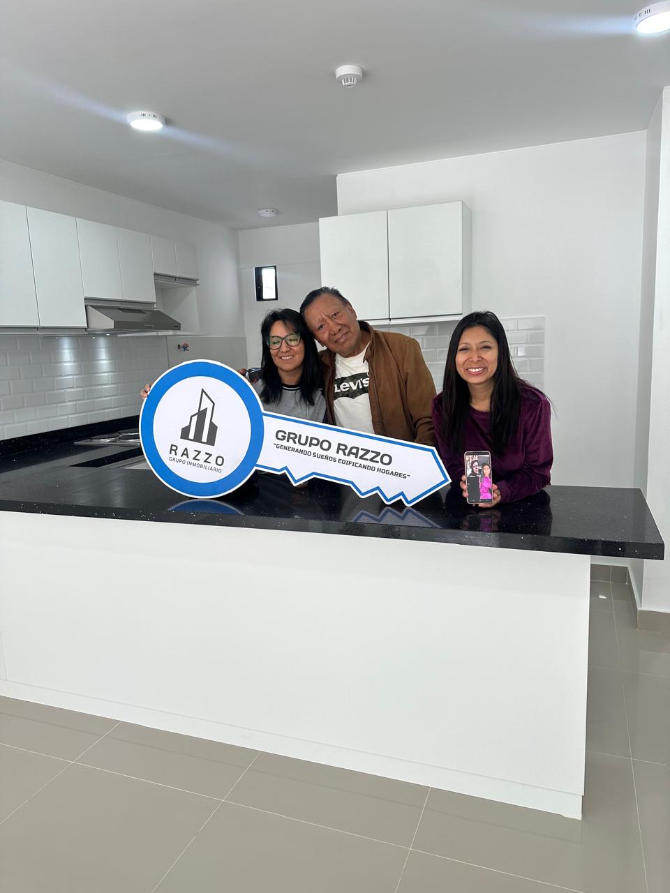 grupo-razzo-conocenos-5